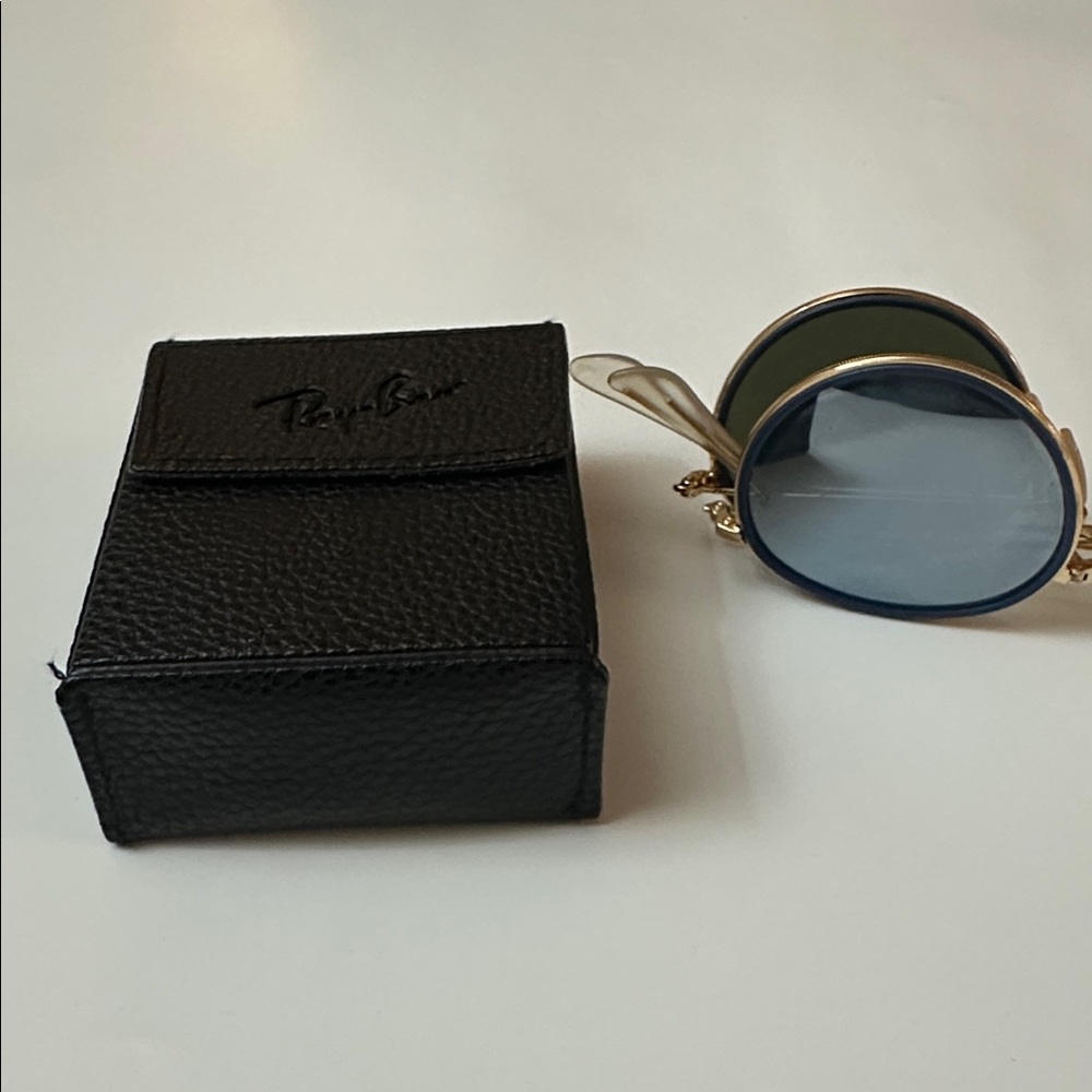 Ray-Ban Gold Frame Sunglasses with Blue Lenses - Picture 4 of 8